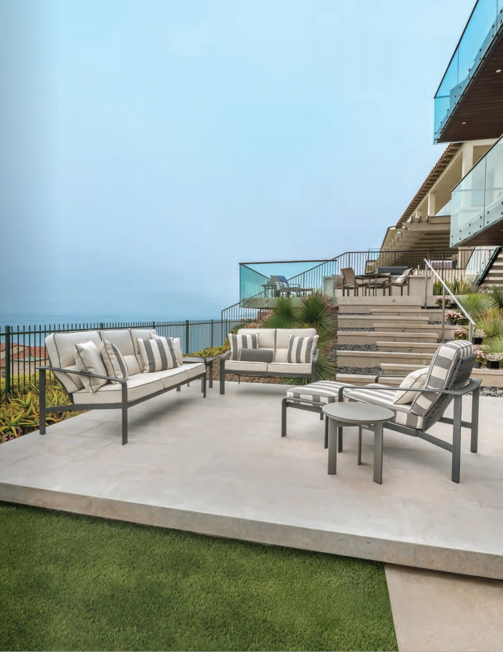 Softscape seating and ocean