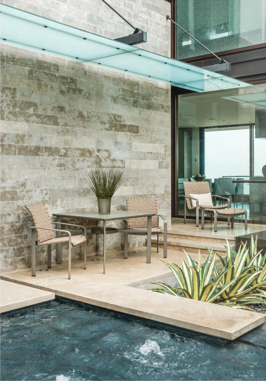 Sol y Luna dining and pool